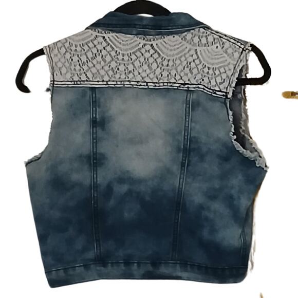 Y2K Thrill Denim Vest Medium Button Up Lace Pocket Collared Hoodless Distressed - Picture 3 of 6